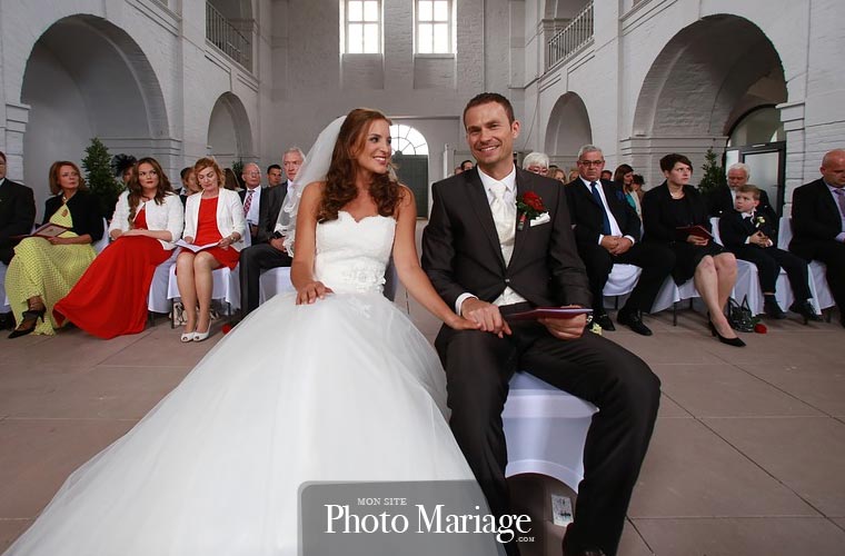 Pour partager ses photos de mariage mais aussi ses vidéos souvenirs, le mieux est d'avoir recours à un service sécurisé, spécialement conçu pour offrir un vrai espace privatif