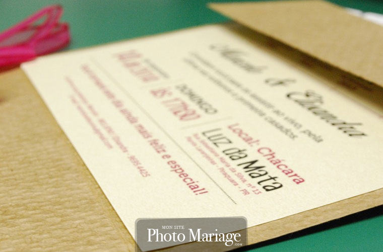 Faire-part mariage : il est courant de voir les futurs mariés joindre un carton-réponse à leur faire-part...