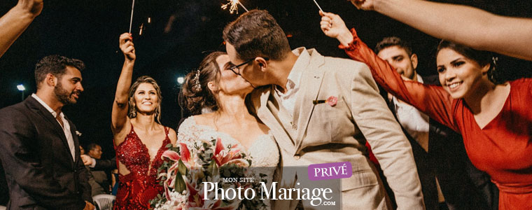 Une plateforme de partage privée permet de choisir à qui l'on veut montrer ses souvenirs de mariage